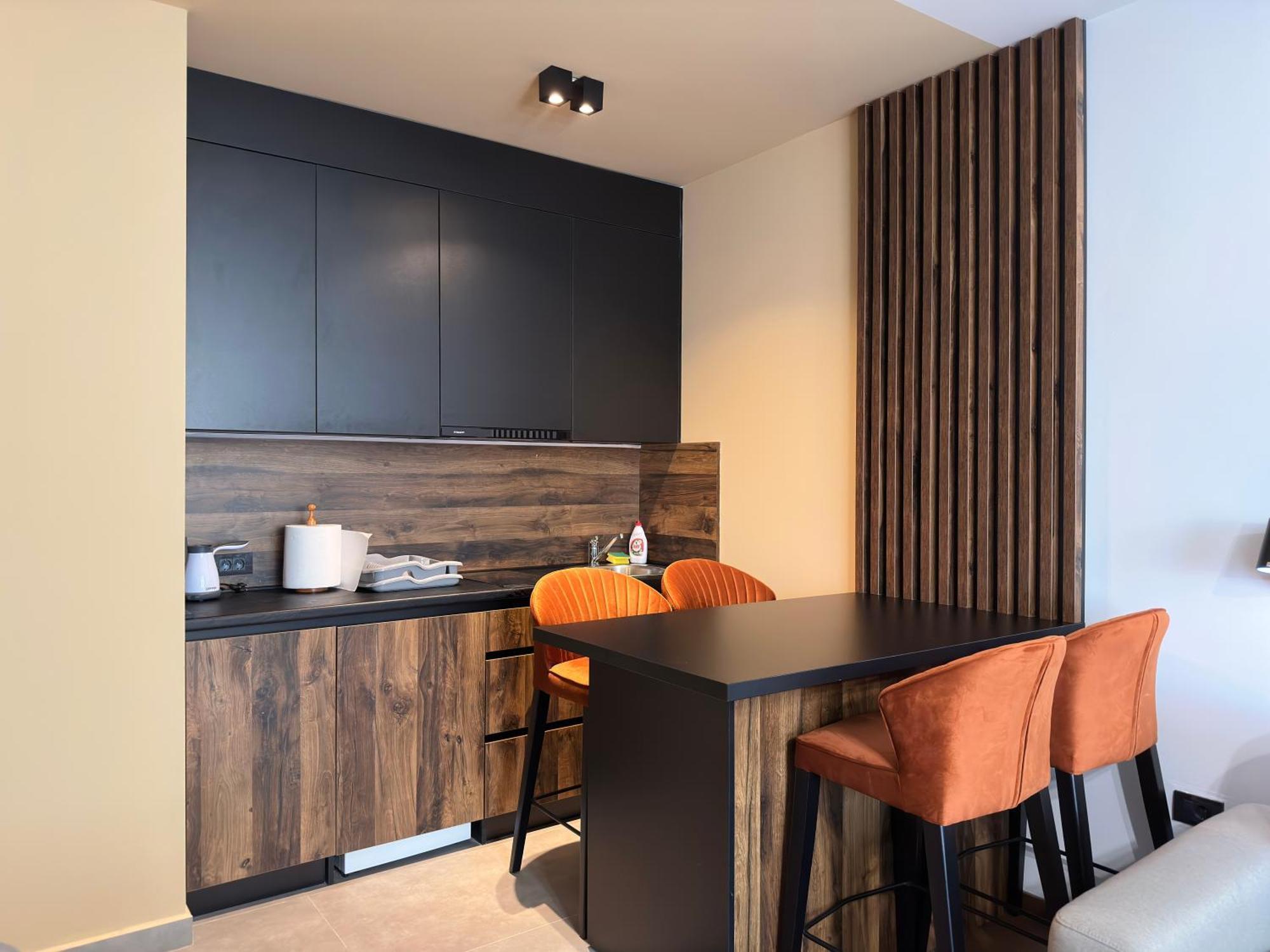 Golden Mountain Apartment *